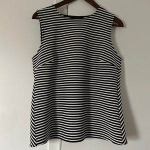 Banana Republic sleeveless top size L